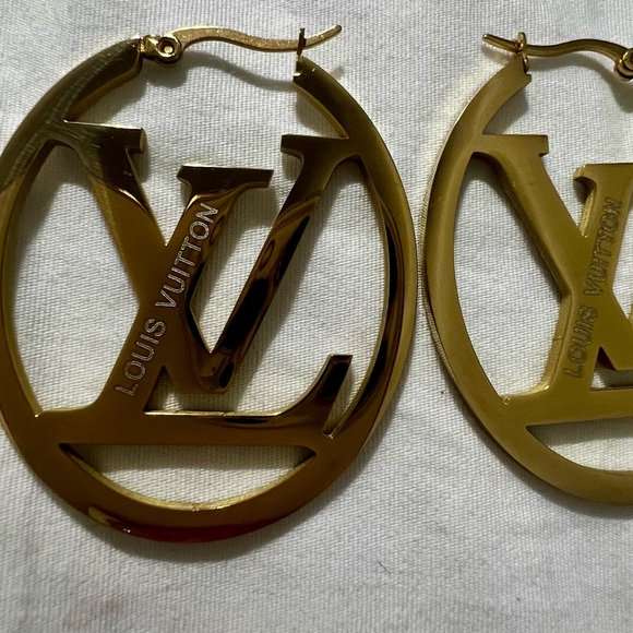 Fashion Jewelry Gold Logo Cutout Hoop Earrings - Picture 2 of 4